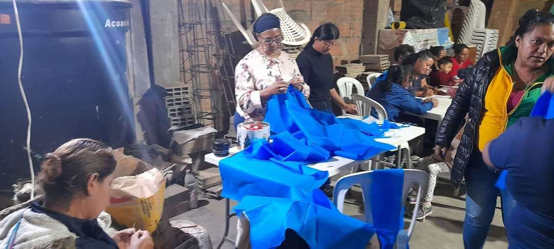Emprendedores trabajando